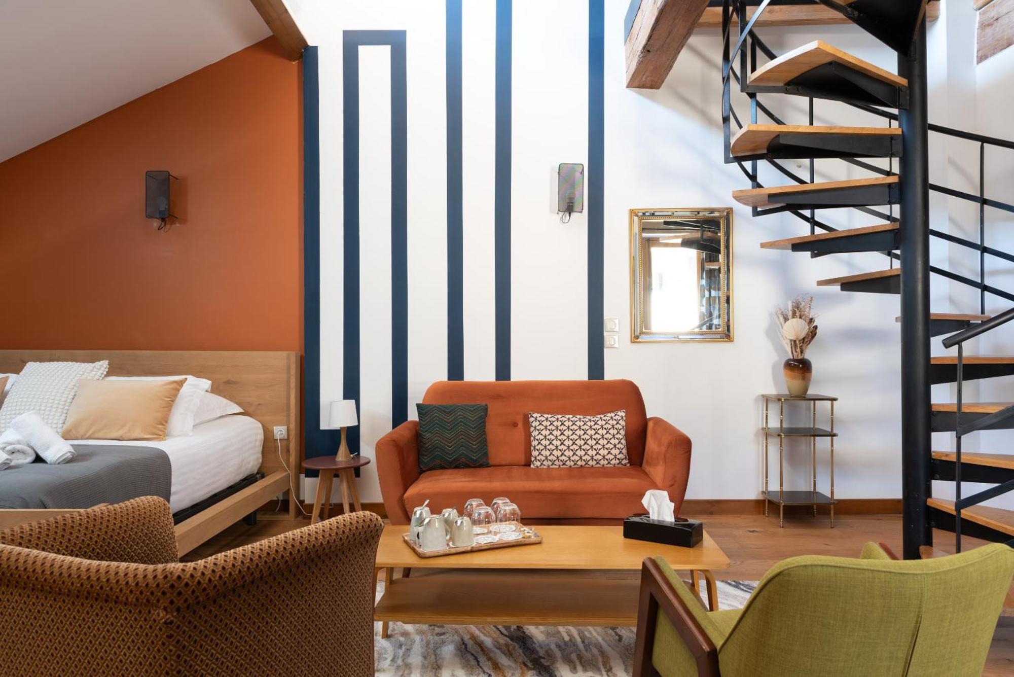 La Maison D'En Bas Des Seigneurs Cucuron Δωμάτιο φωτογραφία